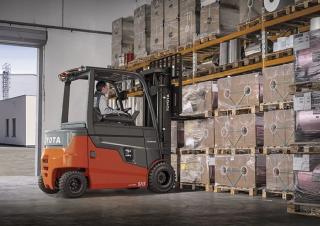 Frontstapler Elektro Toyota 9FBM20T