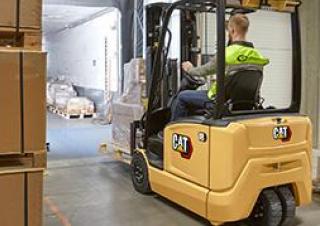 Frontstapler Elektro Caterpillar EP14N2T