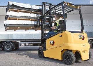 Frontstapler Elektro Caterpillar EP35AN