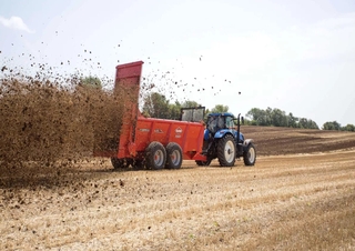 Fütterungstechnik Futtermischwagen Kuhn PS 250