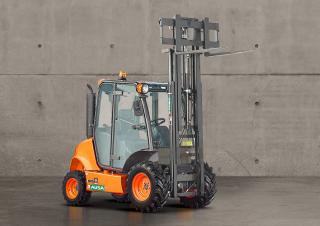 Geländestapler Ausa C 150 H x2