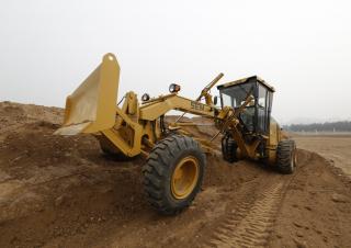 Grader SEM 921