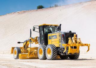 Grader Komatsu GD675-7E0
