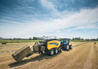 Grosspackenpressen + Hochdruckpressen New Holland BB 1290 RC Plus