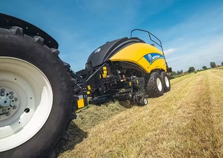 Grosspackenpressen + Hochdruckpressen New Holland BB 890 RC Plus