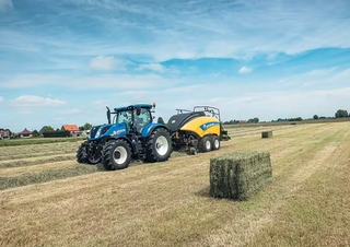 Grosspackenpressen + Hochdruckpressen New Holland BB 890 RC Plus