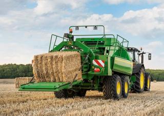 Grosspackenpressen + Hochdruckpressen John Deere L624