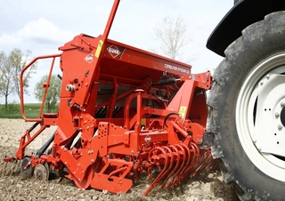 Grubber Kuhn CD 300 3R