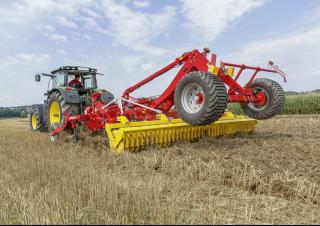 Grubber Pöttinger Synkro 5030 T nova