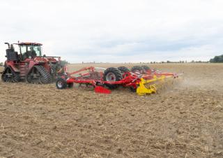 Grubber Pöttinger Terria 6040