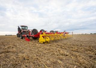 Grubber Pöttinger Terria 6040
