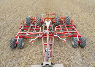 Grubber Pöttinger Terria 6040