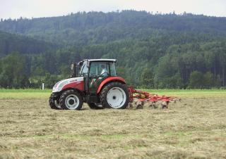 Hinterrad-Traktoren Steyr 4065 Kompakt S Basis