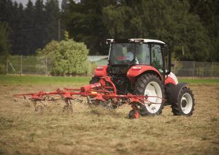 Hinterrad-Traktoren Steyr 4065 Kompakt S Basis