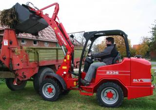 Hoflader Schäffer 2336 SLT