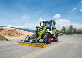 Hoflader Claas Torion 535