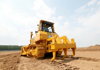 Kettendozer SEM 822D CH