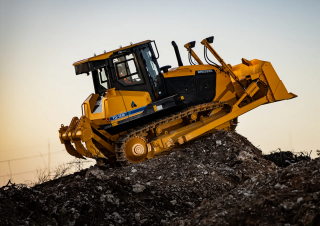 Kettendozer Dressta TD 15M 