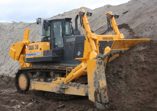 Kettendozer Dressta TD 60M