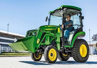 Fahrzeuge Kommunale Mehrzweckfahrzeuge Diesel John Deere 2032 R