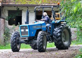 Fahrzeuge Kommunale Schlepper Landini 8860