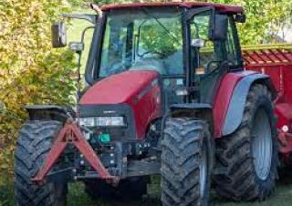 Fahrzeuge Kommunale Schlepper Case IH JXU 95