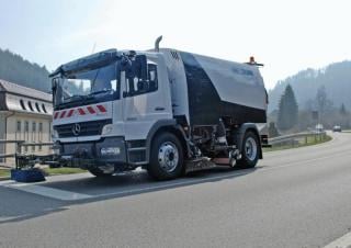 Sommerdienstgeräte Straßenkehrmaschinen LKW-Kehrmaschinen-Dual Schmidt SK 600 dual