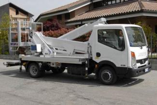 Teleskoparbeitsbühnen LKW-Teleskoparbeitsbühnen Multitel MX 225