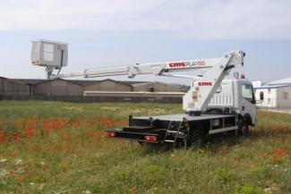 Teleskoparbeitsbühnen LKW-Teleskoparbeitsbühnen CMC PLA168