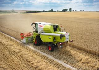 Mähdrescher Claas Avero 240