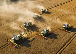Mähdrescher Claas Lexion 8500