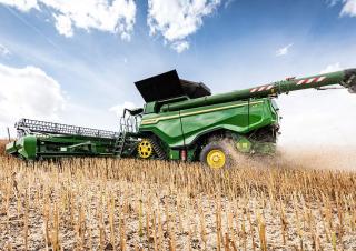 Mähdrescher John Deere X9 1100  