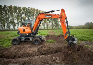 Mobilbagger Doosan DX57W-5