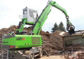 Umschlagmaschinen Sennebogen 821M E