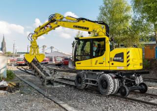 Mobilbagger Liebherr A 922 Rail Litronic