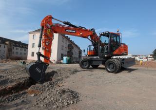 Mobilbagger Doosan DX140W-5