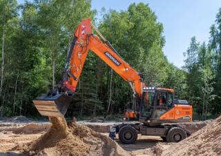 Mobilbagger Doosan DX210W-7
