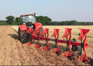 Pflüge Kverneland LS 85