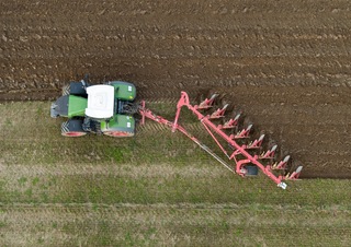 Pflüge Pöttinger Servo T 6000