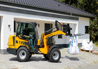 Radlader Schäffer 2430 SLT
