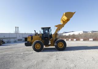Radlader SEM 655D