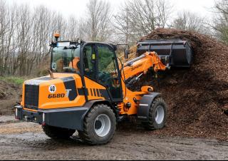 Radlader Schäffer 6680 T-3