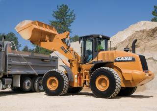 Radlader Case 821 E