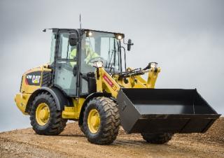 Radlader Caterpillar 906M