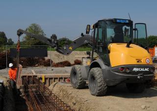 Radlader Mecalac AS900