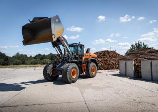 Radlader Doosan DL420CVT-7
