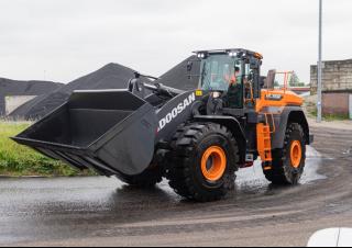 Radlader Doosan DL550-7