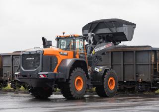 Radlader Doosan DL580-7