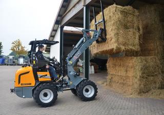 Radlader Giant G2500HD