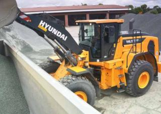 Radlader Hyundai HL975